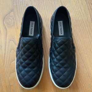 Steve Madden Black Quilted Sneakers